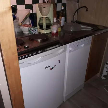 Apartment F2